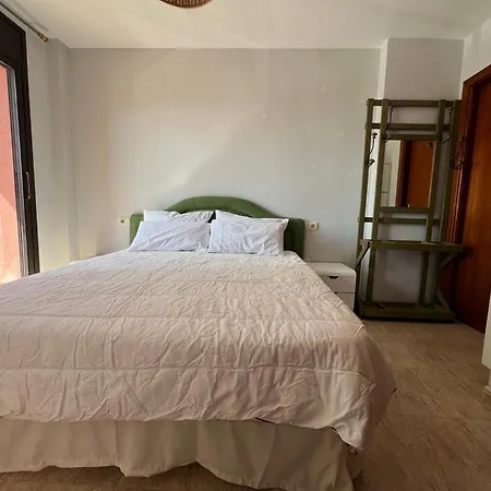 Апартаменты Primera Linea Seaview Эмпуриабрава